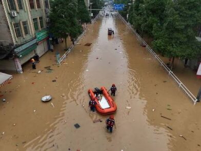 Fujian activa respuesta de emergencia ante fuertes lluvias provocadas por tifón Saudel
