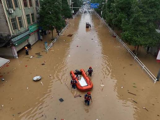 Fujian activa respuesta de emergencia ante fuertes lluvias provocadas por tifón Saudel