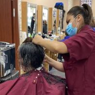 Nueva York exige a peluqueros aprender a trabajar con todo tipo de cabello