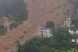 Deslave deja un muerto y 11 desaparecidos en China tras lluvias de la tormenta Saudel