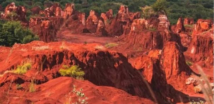RD y Unión Europea unen esfuerzos para explorar tierras raras en Pedernales