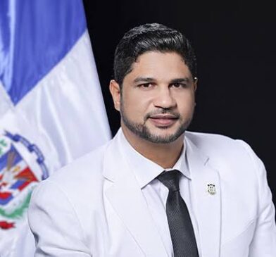 Gustavo Lara defiende a Juan Garrigó y destaca espacio de jóvenes en el PRM