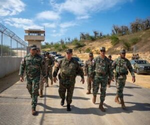 Ejército supervisa operaciones en la frontera durante recorrido por la Quinta Brigada