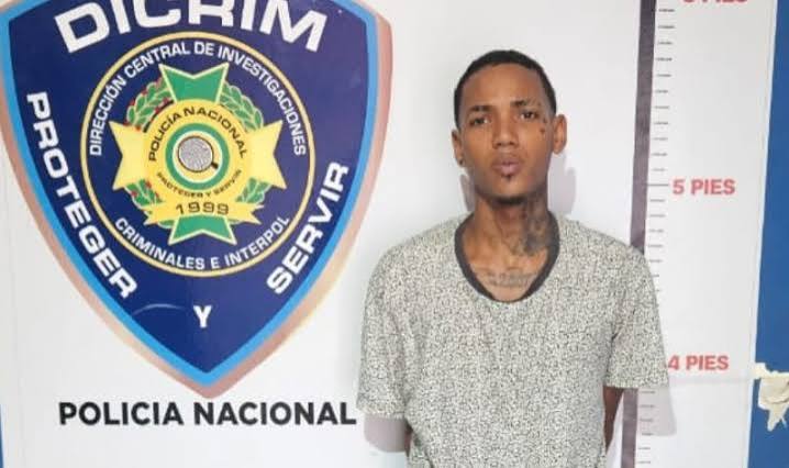 Policía apresa a joven de 19 años buscado por presunto atraco en Valverde