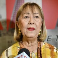 Rosa Ng Báez advierte sobre discursos xenófobos en medio de críticas a comercios chinos
