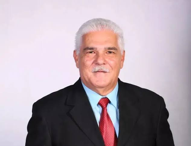 Muere el cronista de arte Claudio Concepción en Santiago