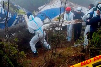 Hallan sin vida a los cinco ocupantes del avión accidentado en Colombia