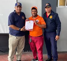 Bomberos de la provincia de Samaná unen fuerzas para fortalecer capacitación y respuesta ante emergencias