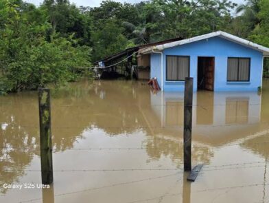 Más de 400 viviendas inundadas en Costa Rica por paso de onda tropical 47