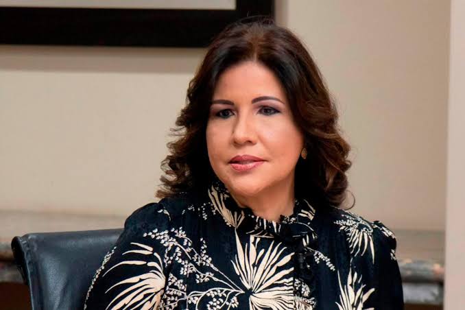 Doce pesos más en apenas 8 días”: Margarita Cedeño cuestiona alza de combustibles
