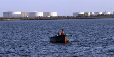 Irán advierte que acuerdo con Omán no contempla reapertura del estrecho de Ormuz