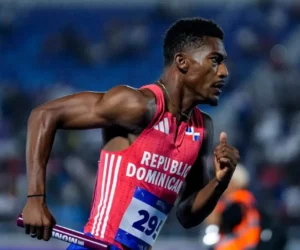 Christopher Melenciano hace historia con oro y récord mundial en atletismo para sordos