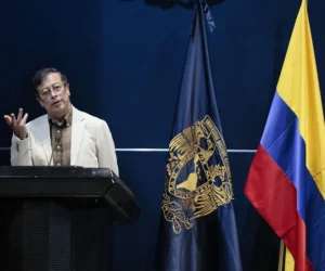 Petro advierte a México y Brasil sobre algoritmos que podrían alterar sus elecciones