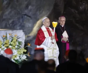 El papa expresa a las víctimas de abusos francesas su compromiso «para que jamás se repita»