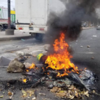 Protestan en la Cayetano Germosén por prolongados apagones