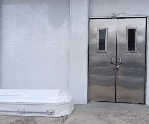Muere recluso tras recibir múltiples estocadas durante riña en cárcel de Moca