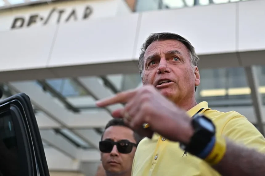 Brasil registra 49 inmuebles por presunto financiamiento ilegal de película sobre Bolsonaro