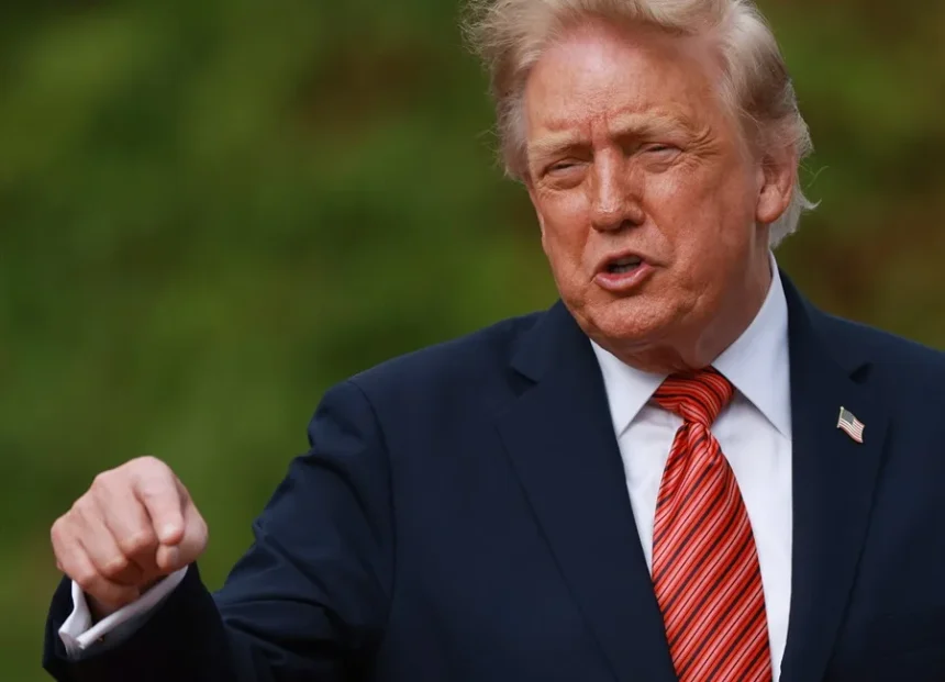 Trump: un conflicto entre Reino Unido y Argentina por las Malvinas sería un «desastre potencial»