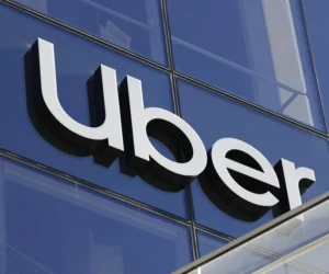 Uber deberá pagar US$40 millones por la muerte de una joven abandonada en una autopista de California