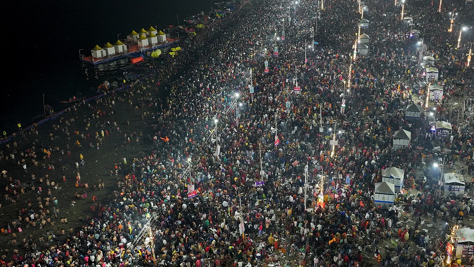 Sube a 19 la cifra de muertos por estampida durante festival religioso en India