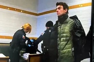 La Fiscalía divulga el video del arresto de Luigi Mangione en un McDonald's de Pensilvania