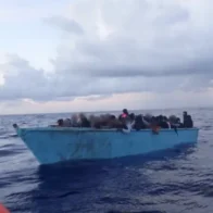 Guardia Costera de EE.UU. rescata a 61 migrantes de una embarcación cerca de República Dominicana