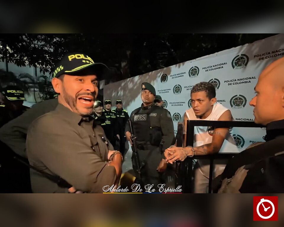 "Así es que se doma a un bandido": De la Espriella exhibe a un criminal capturado