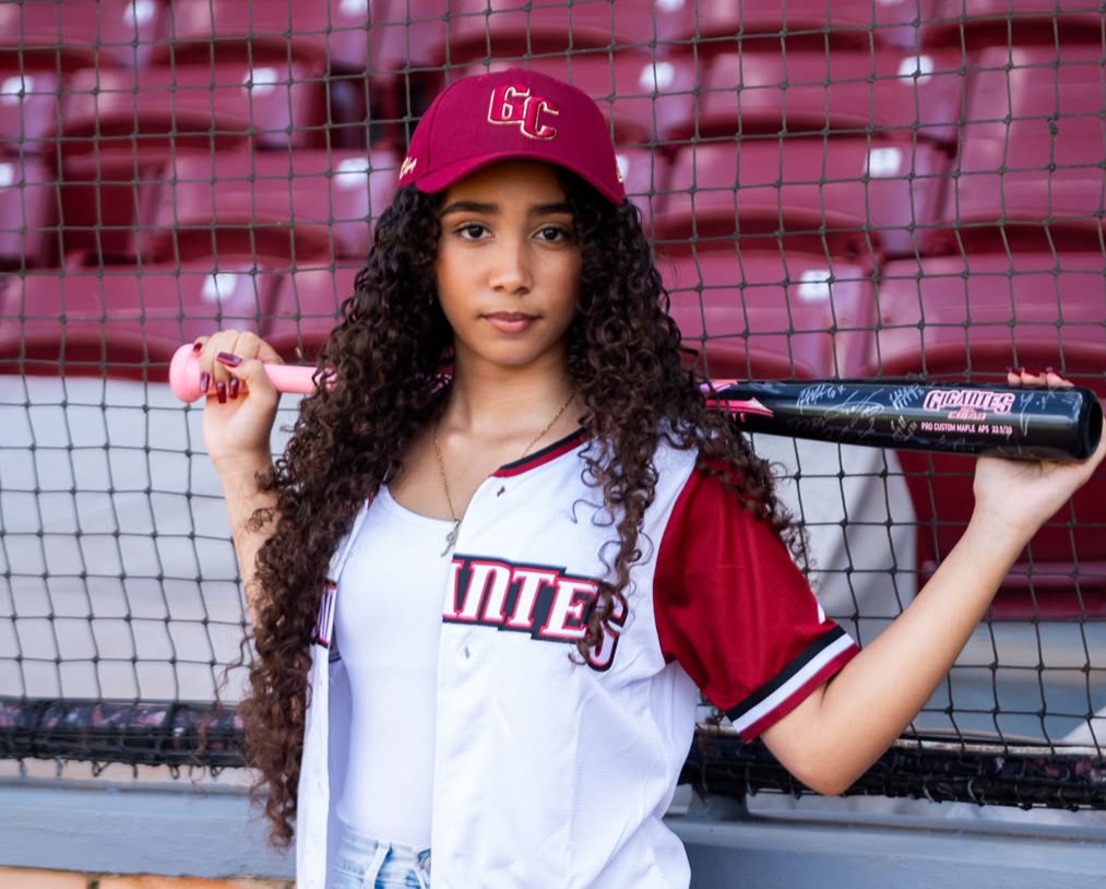 Gigantes del Cibao anuncian a Azul Amparo Taveras como su madrina