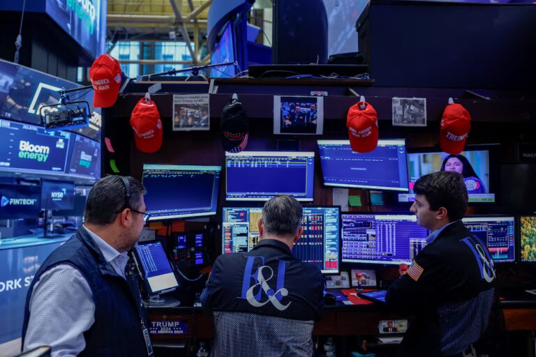 Wall Street cierra con ganancias impulsada por los resultados de SpaceX y otras empresas