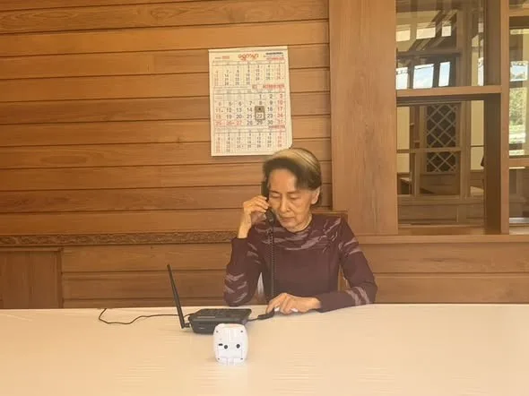 Un hijo de Aung San Suu Kyi habla con su madre por primera vez desde el golpe militar en Birmania 1 | Noticias de hoy en República Dominicana BIRMANIA SUU KYI | Noticias de hoy en De Último Minuto