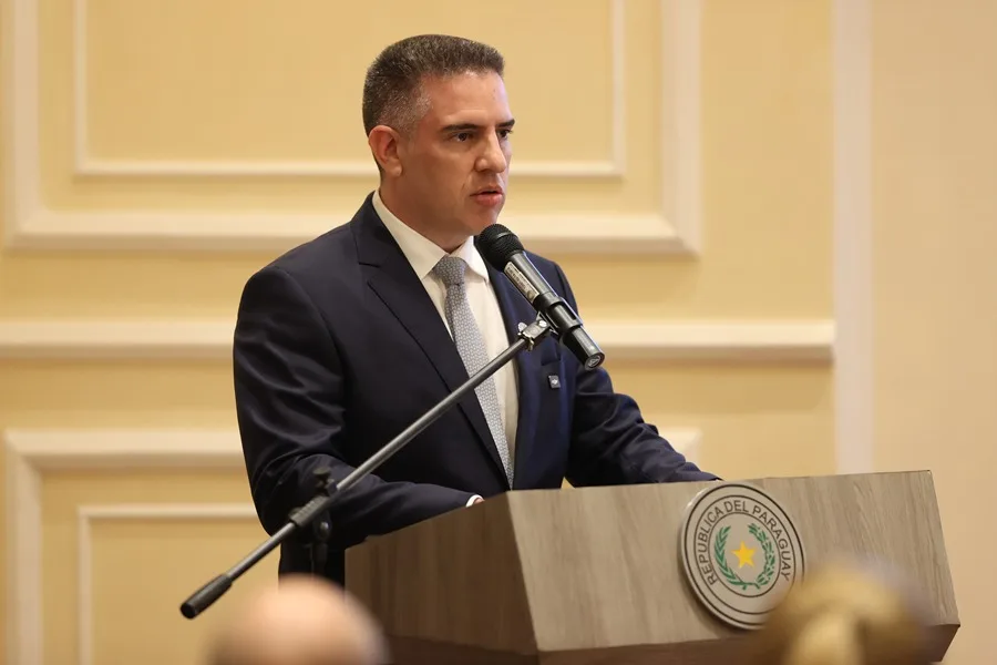 Ministro de Paraguay desafía sanciones chinas y defiende soberanía digital de su país