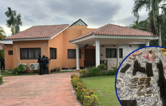Allanamiento en Juan Dolio: detienen a alemán con fusil, pistola y US$34,200