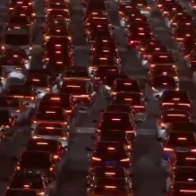 Semana Dorada en China provoca largas filas de vehículos y congestión en autopistas