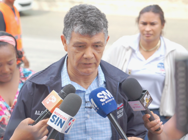 Francisco Peña y el FEDA lanzan plan de siembra para recuperar áreas verdes en Santo Domingo Oeste