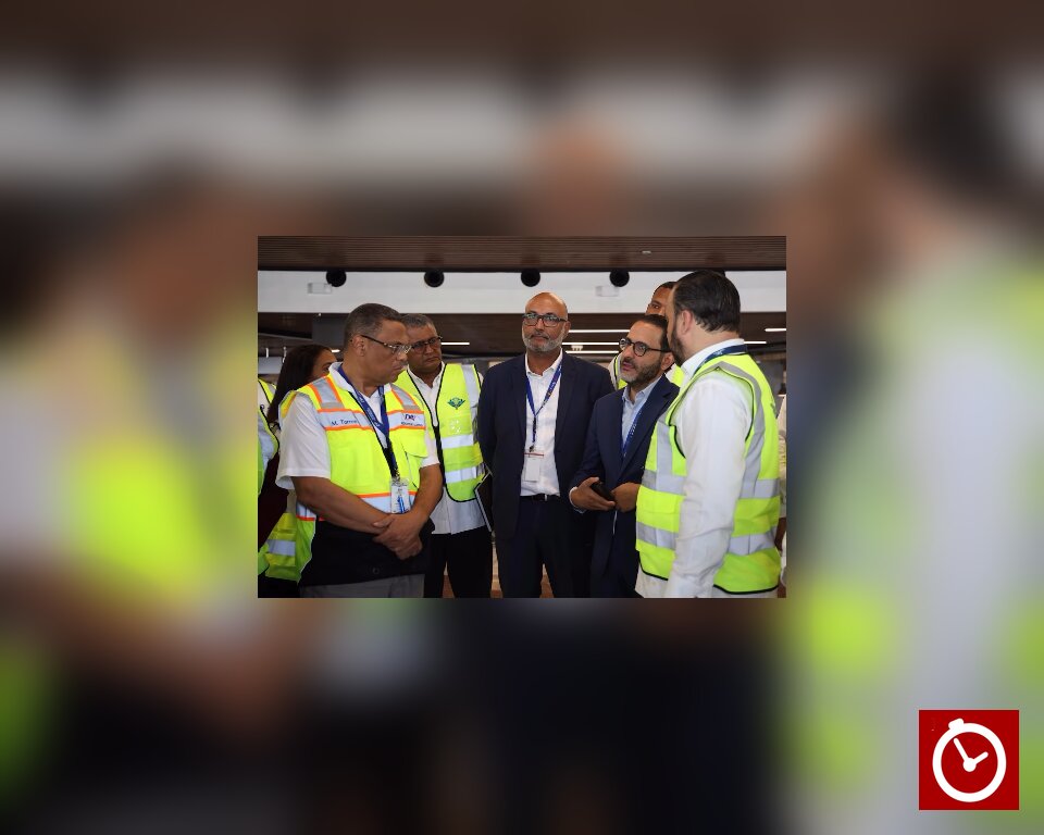 Autoridades y aerolíneas acuerdan mejorar servicios y atención a pasajeros en el AILA
