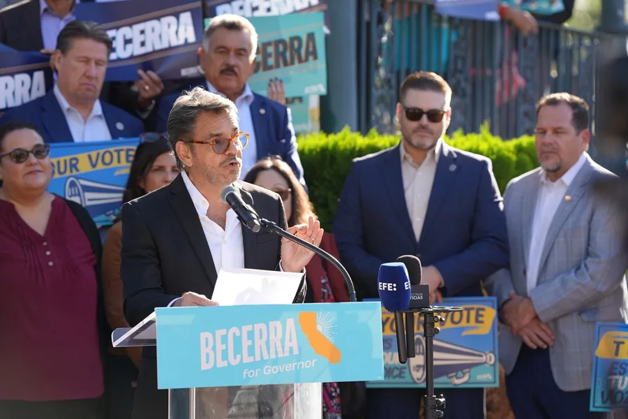 Derbez Becerra Estados Unidos | Noticias de hoy en De Último Minuto