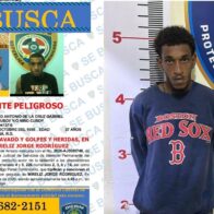 Tras asedio policial decide entregarse un hombre acusado de robo agravado en La Vega