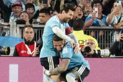 Messi marca de penalti su gol 126 con Argentina y eleva a 3-0 el triunfo ante Benín