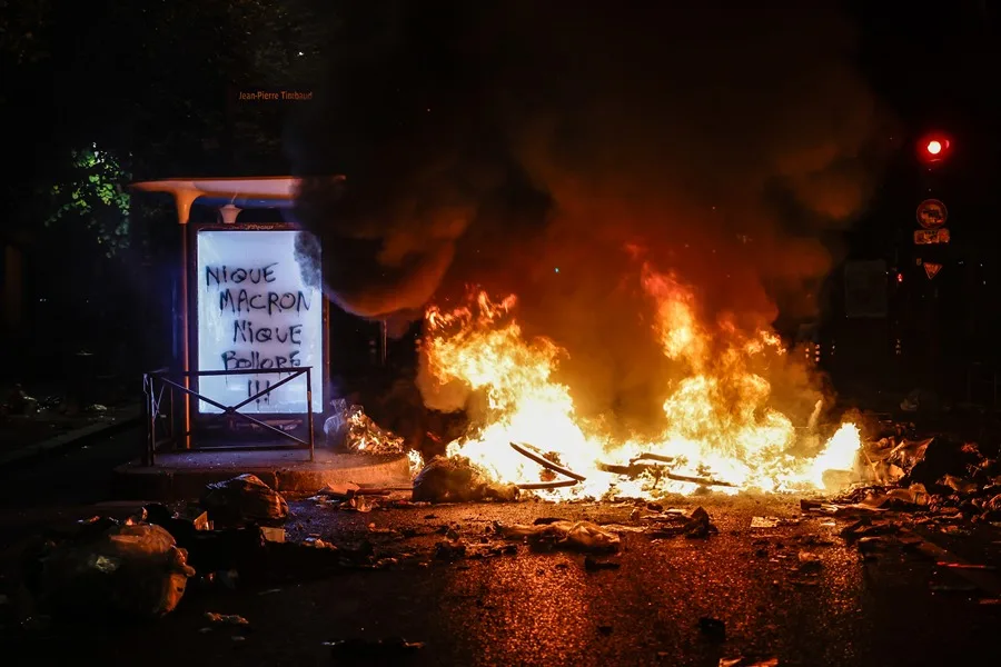 FRANCIA DISTURBIOS NOCHE 18 3 3 | Noticias de hoy en De Último Minuto