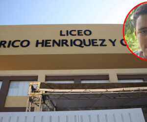 Familia lleva ataúd de adolescente a su liceo y exige respuestas por su muerte