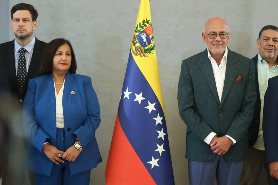 Delcy Rodríguez se reúne con negociadores del chavismo y la oposición en medio del diálogo en Venezuela 1 | Noticias de hoy en República Dominicana Figuera Jorge Rodriguez Venezuela | Noticias de hoy en De Último Minuto