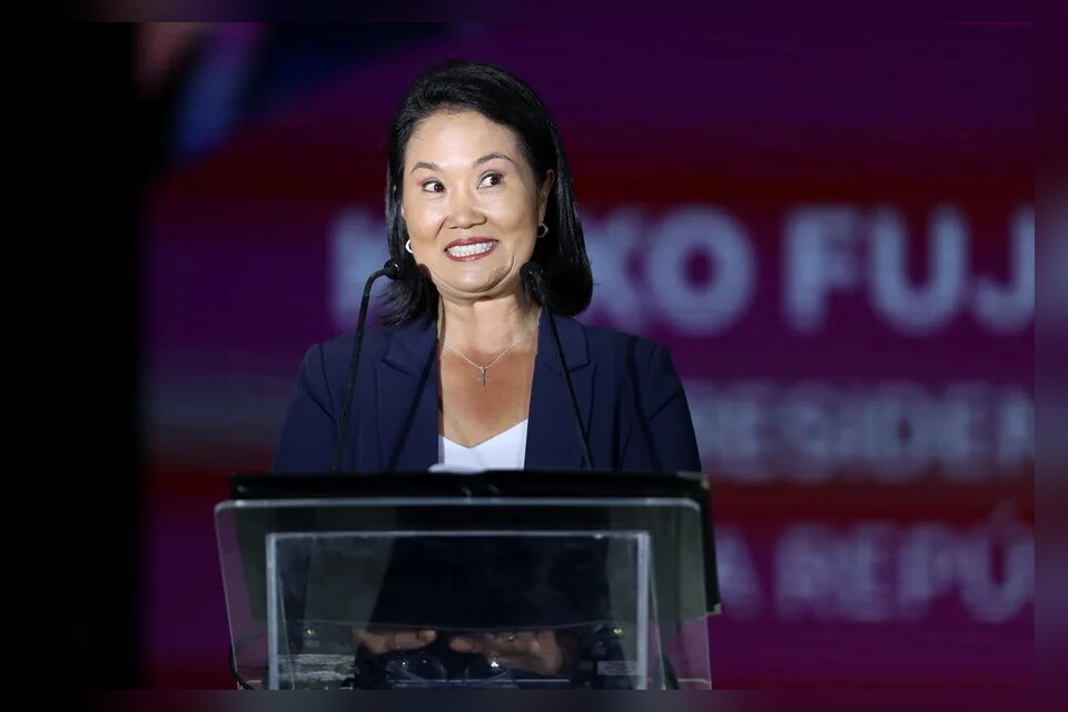 Casi la mitad de los peruanos desaprueba el inicio de la gestión de la presidenta Keiko Fujimori