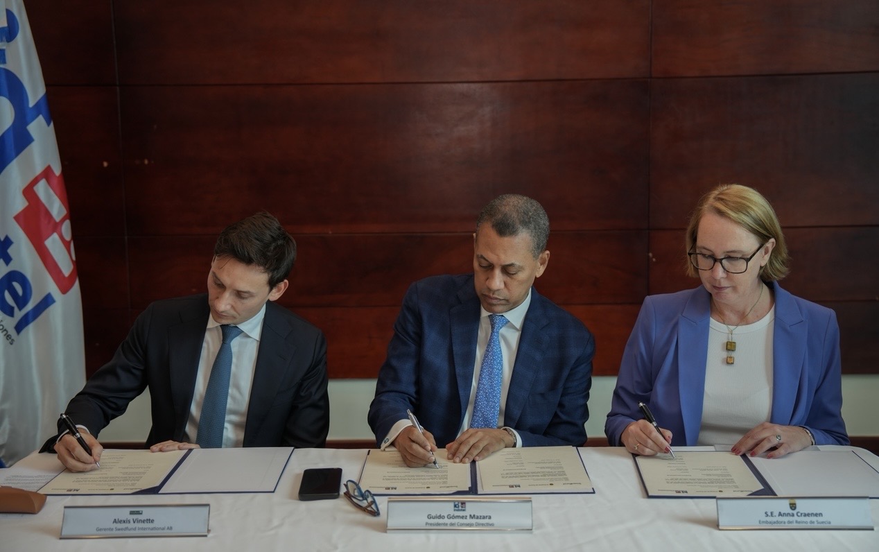 Indotel recibirá RD$44 millones para planificar frecuencias de telecomunicaciones en el país