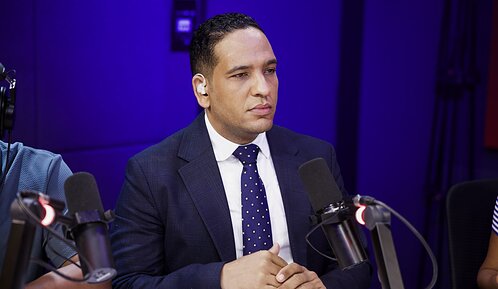 Hansel García aclara: posible intervención militar en Haití es contra pandillas y no contra el pueblo 9 | Noticias de hoy en República Dominicana Hansel García emplaza a Parquéate RD y a instituciones públicas tras presunta mafia en retención de vehículos