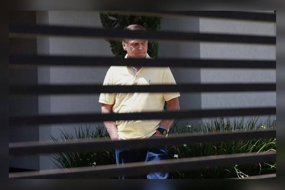 Las urnas en Brasil también decidirán entre si Jair Bolsonaro continúa detenido o si es liberado