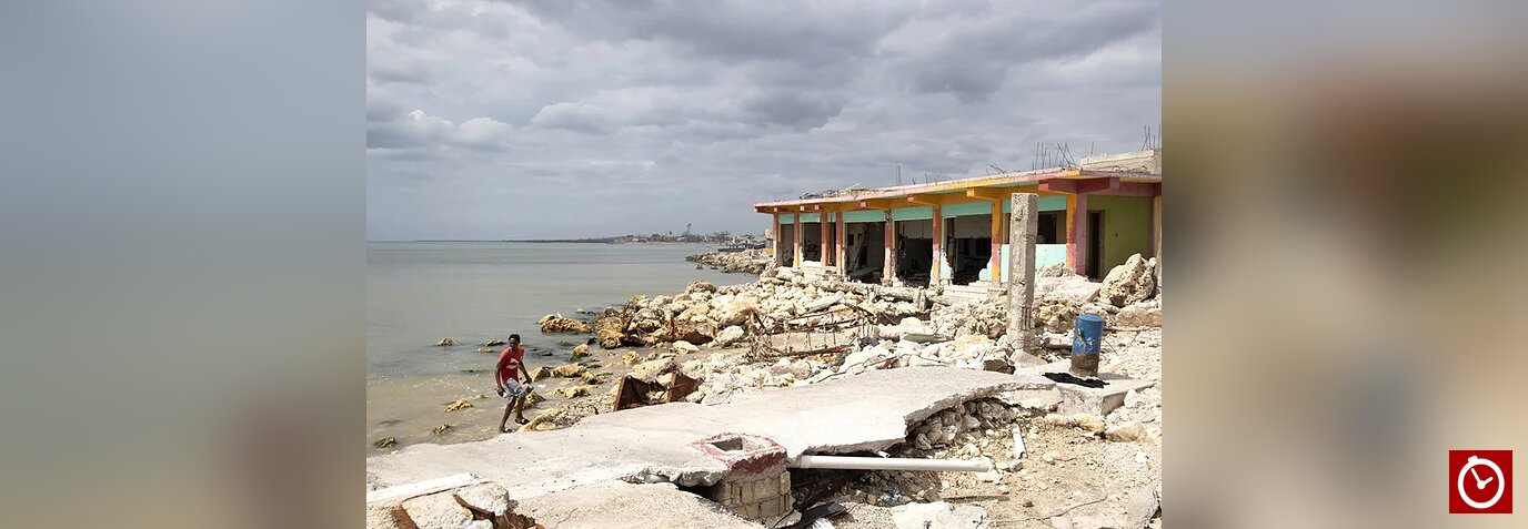 Heridas por cicatrizar un año después del paso del destructor huracán Melissa en Jamaica