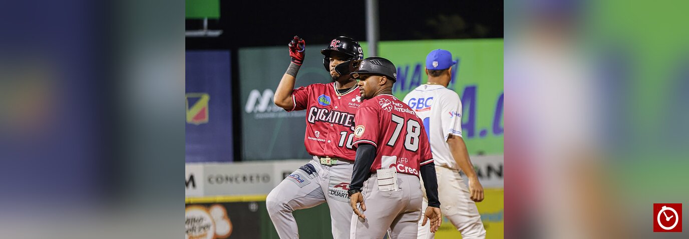 Jefferson Rojas dispara dos jonrones y lidera paliza de los Gigantes sobre el Licey