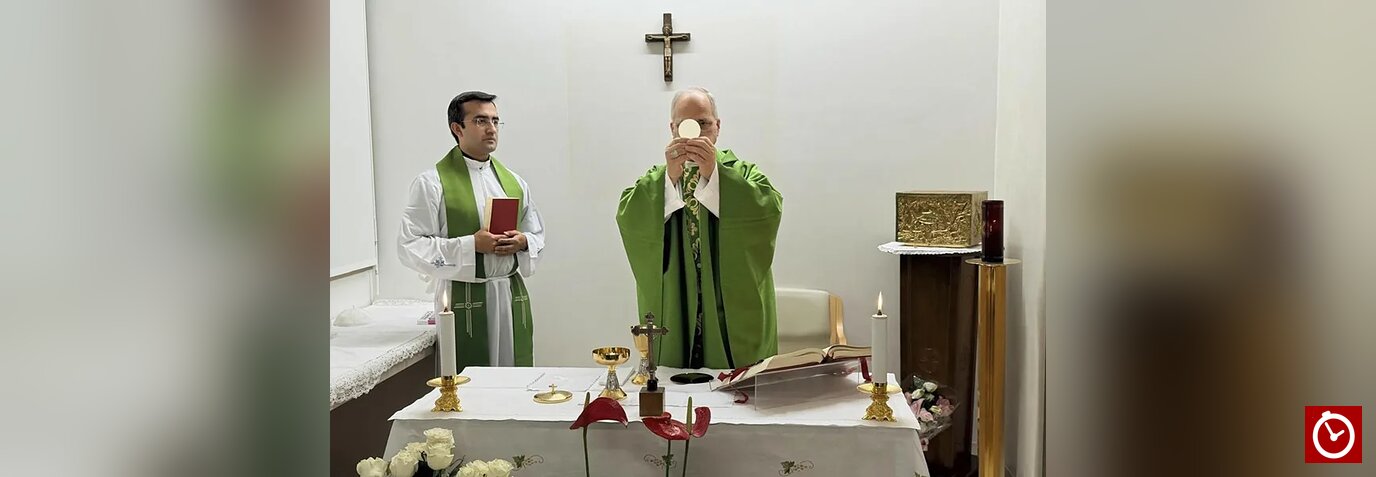 León XIV recibe el alta hospitalaria y regresará al Vaticano esta tarde
