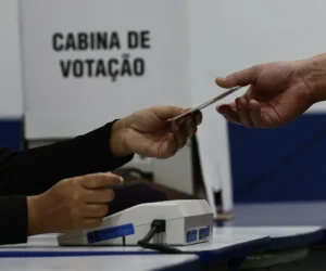 Lula vota en las elecciones presidenciales de Brasil