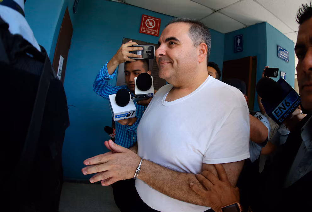 Elías Antonio Saca recupera su libertad tras cumplir condena